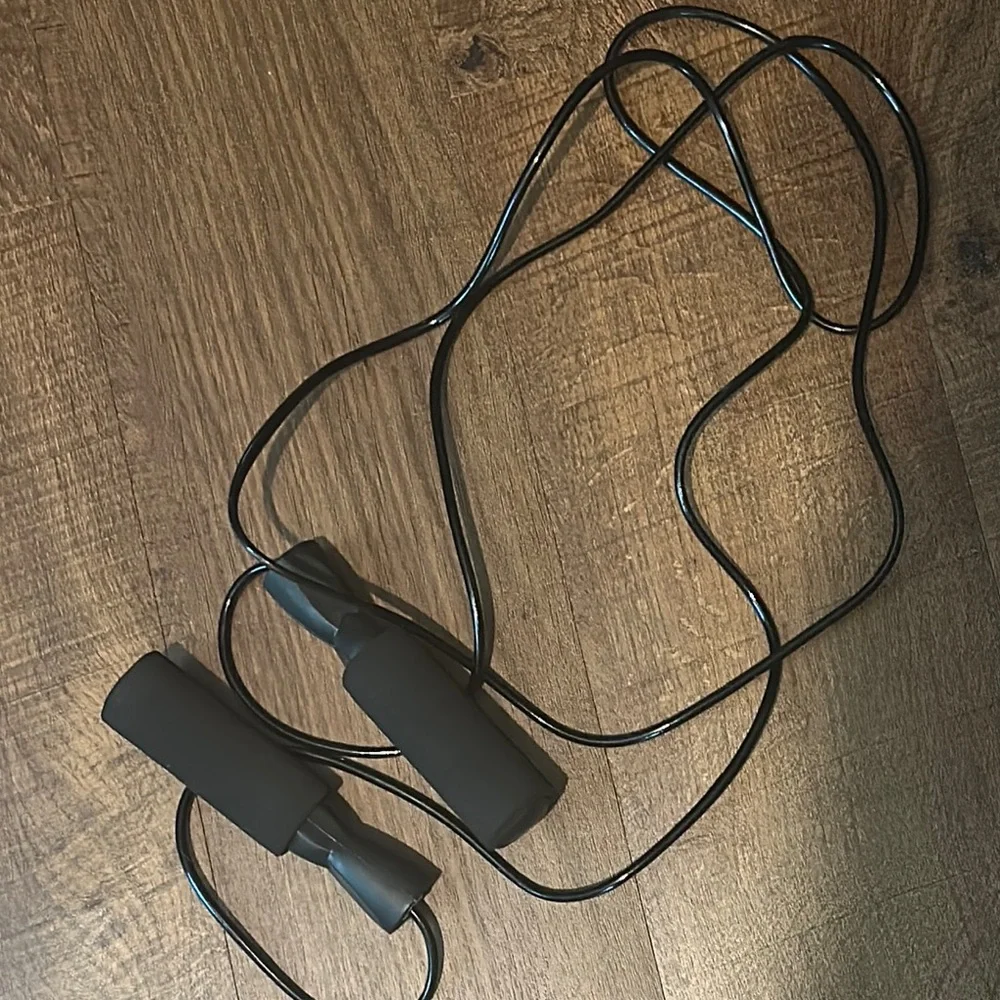 Black Jump Rope - Picture 1 of 1